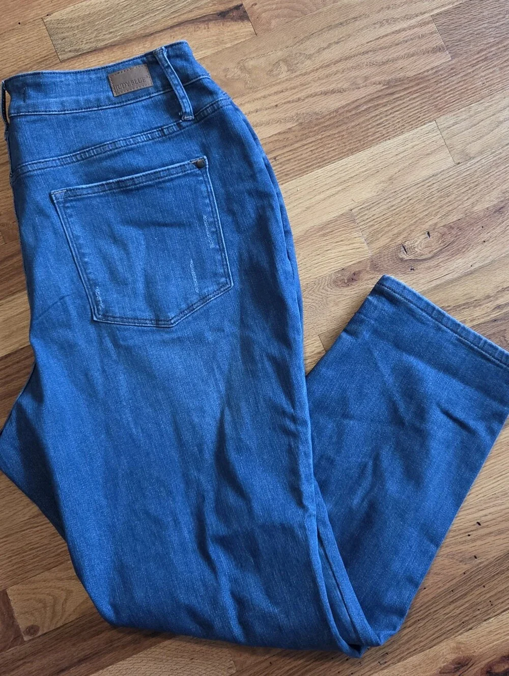 Judy Blue Boyfriend Blue Denim Jeans Button Fly Distressed Women's 18W NWOT